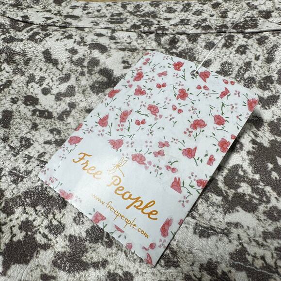 Free People NWT Fake Out Leopard Print Faux Leather Skirt in Light Combo Size 10 - Picture 4 of 10